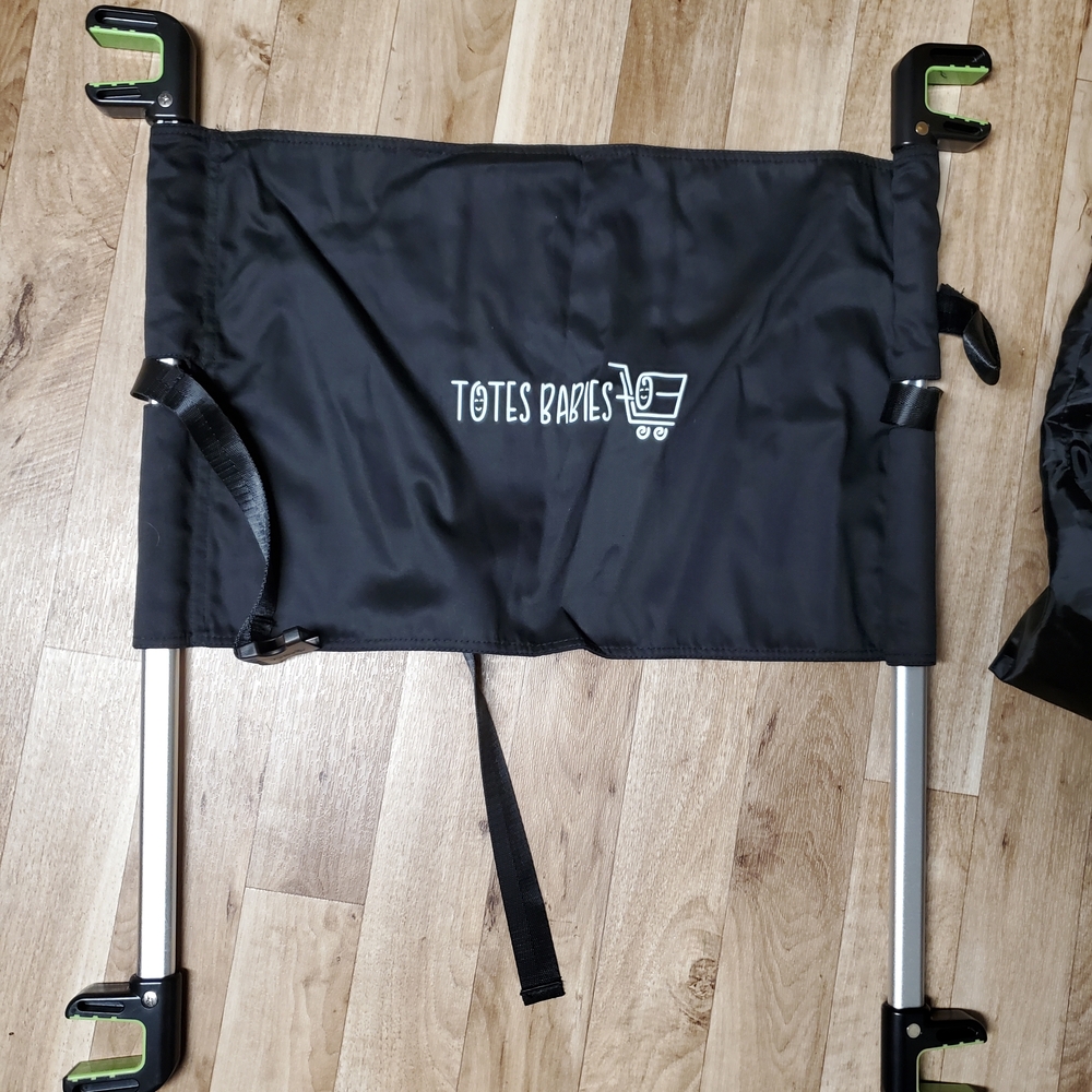 Totes Babies Car Seat Safety Attachment for Grocery Carts